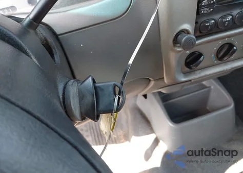 2004 Ford Explorer Sport Trac Adrenalin/Xls/Xlt from USA, damaged, VIN 1FMZU67K64UA90304